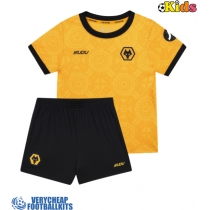 Wolves Replica Home Minikit 2025-26 Short Sleeve (+ pants)